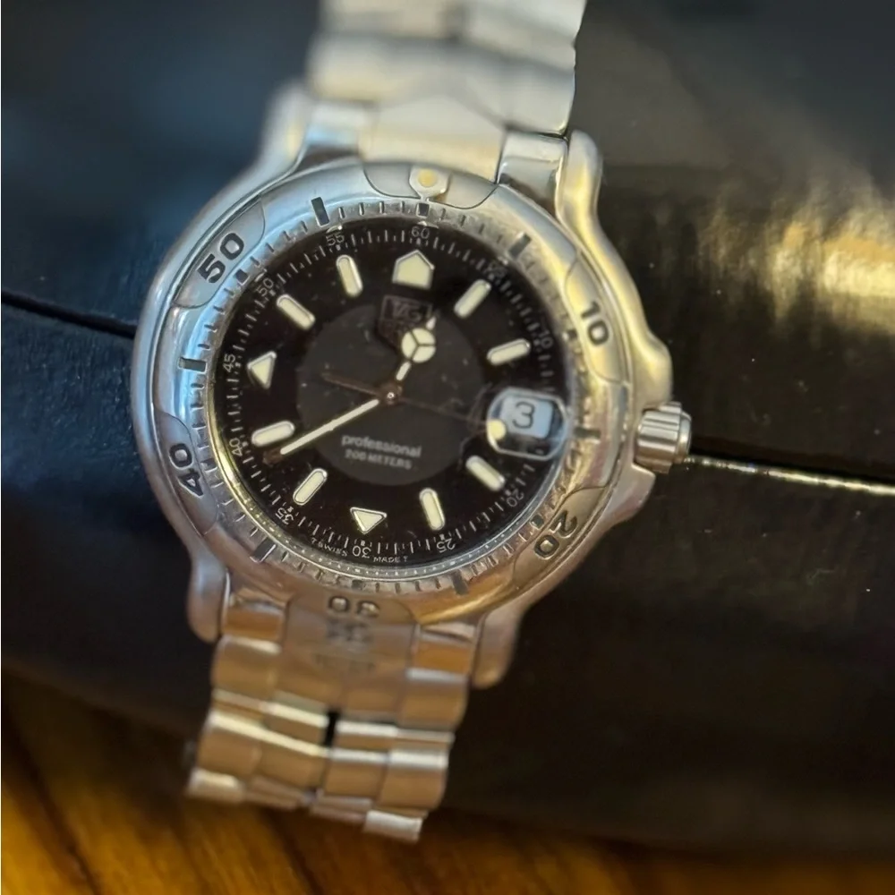 Tag Heuer 🖤🩶 Black Stainless Steel Quartz Watch - Picture 4 of 9